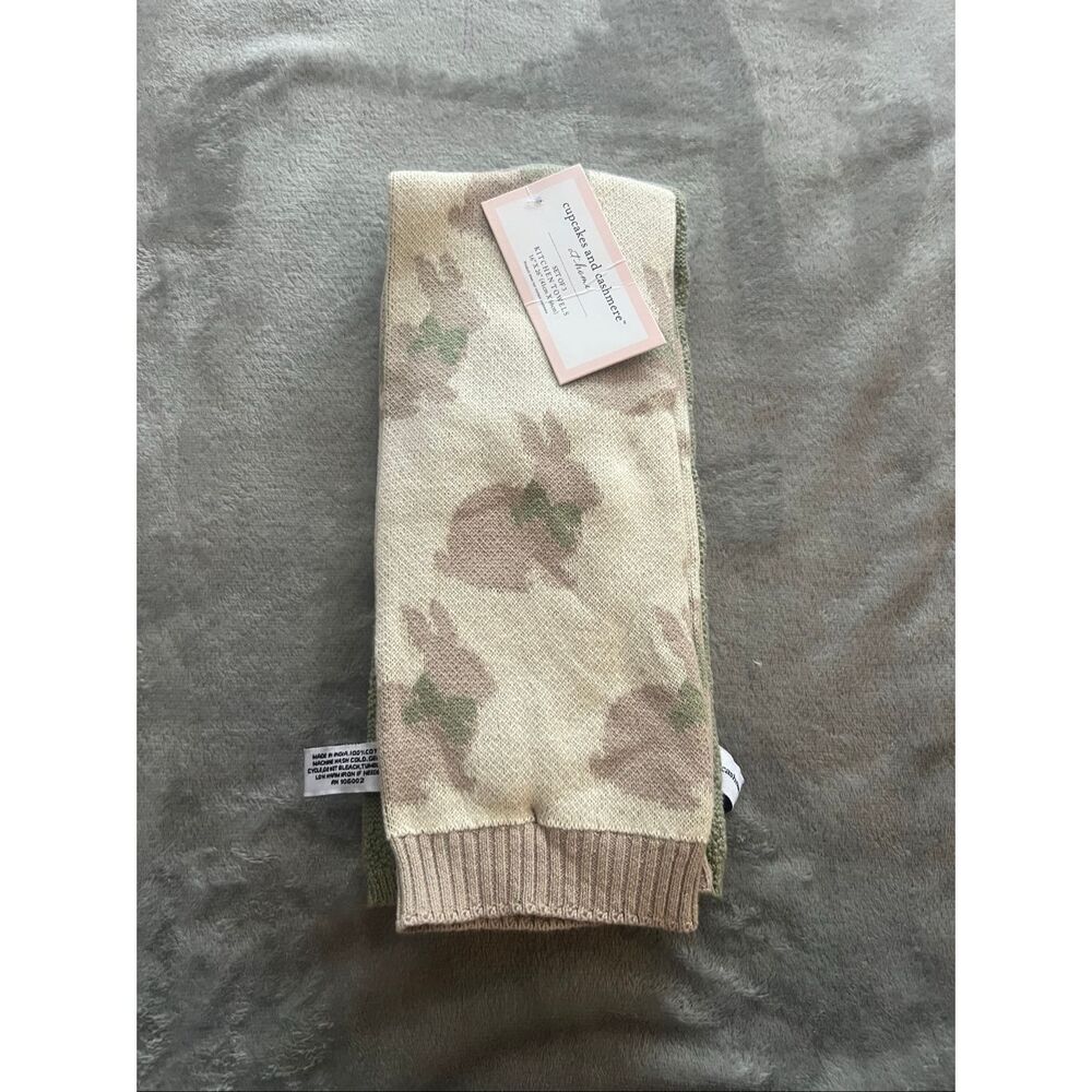 Cupcakes And Cashmere Easter Bunny Kitchen Towel Set Of 3 NEW